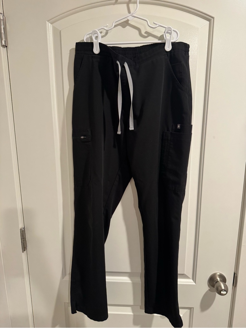 Figs Womens Black Drawstring Cargo Scrub scrub pants